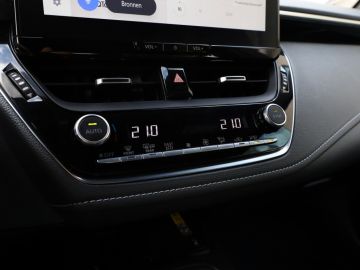Toyota Corolla Touring Sports